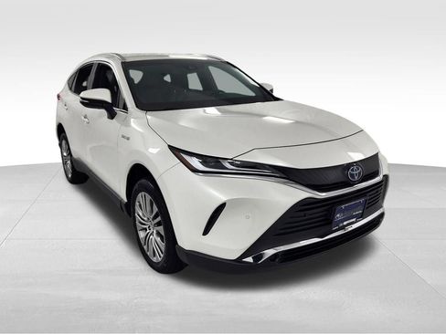 Used 2021 Toyota Venza XLE w/ Softex Package AWD/4WD image 1