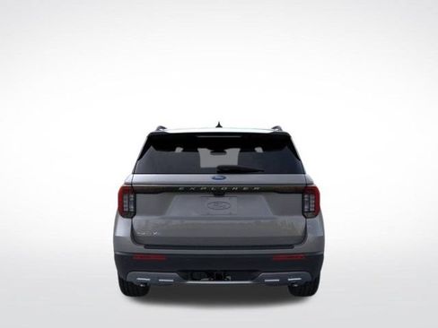 New 2026 Ford Explorer Active w/ Active Comfort Package RWD image 7