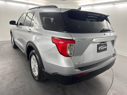 Used 2021 Ford Explorer XLT RWD image 6