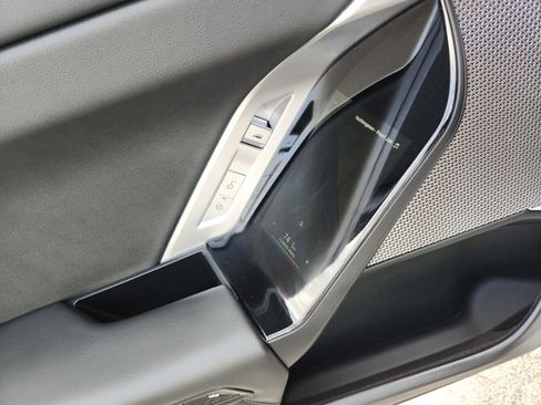 Used 2023 BMW 740i 740i w/ Parking Assistance Package image 27