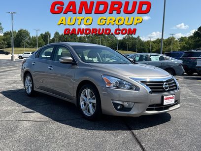 Used 2015 Nissan Altima 2.5 SL w/ Moonroof Package