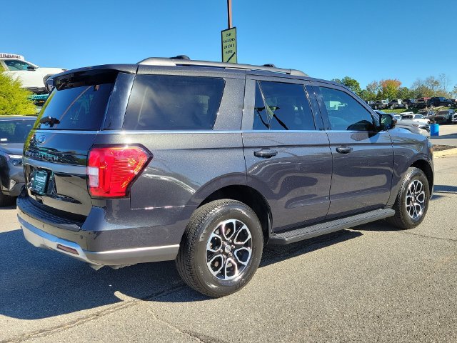 Used 2024 Ford Expedition XLT RWD image 6