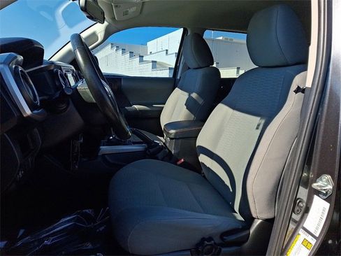 Used 2016 Toyota Tacoma SR5 w/ SR5 Appearance Package (SN) image 13