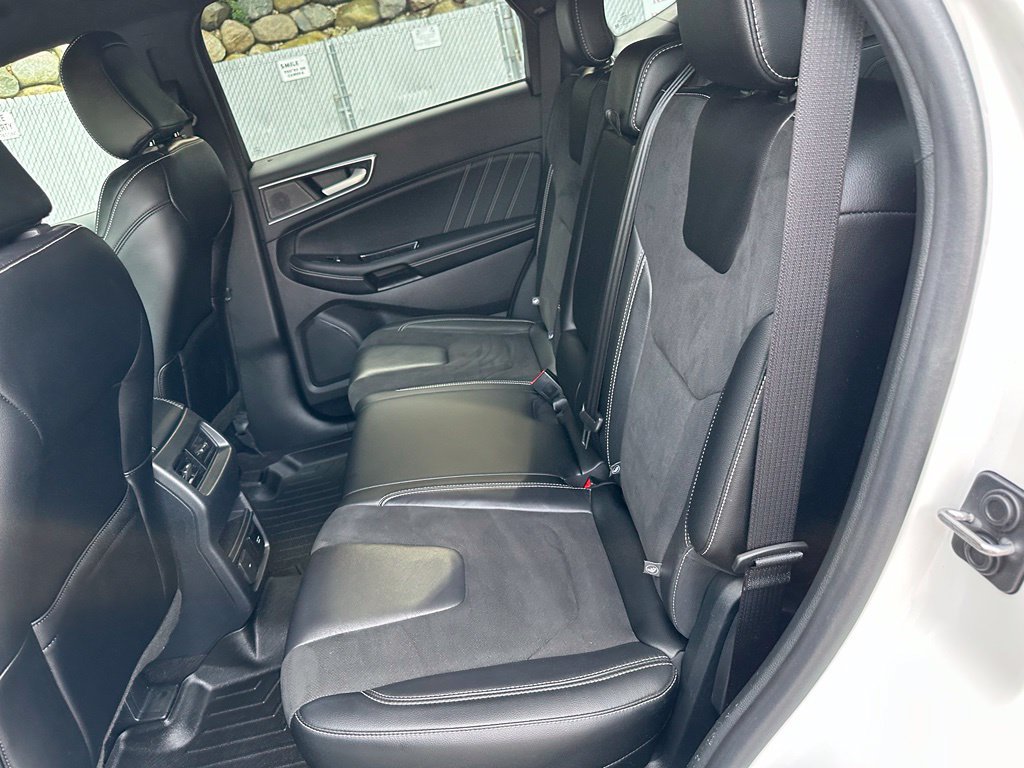 Used 2020 Ford Edge ST w/ Cold Weather Package AWD/4WD image 21