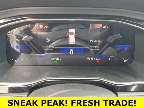 Used 2023 Volkswagen Jetta SE w/ Panoramic Sunroof Package FWD image 7