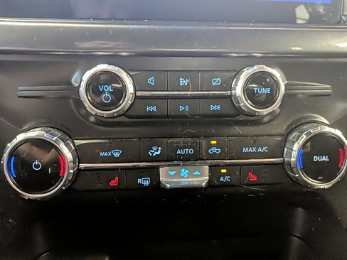 Used 2022 Ford F150 XLT w/ Equipment Group 302A High image 19