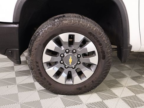 Used 2022 Chevrolet Silverado 2500 Custom w/ Gooseneck/5TH Wheel Package AWD/4WD image 16