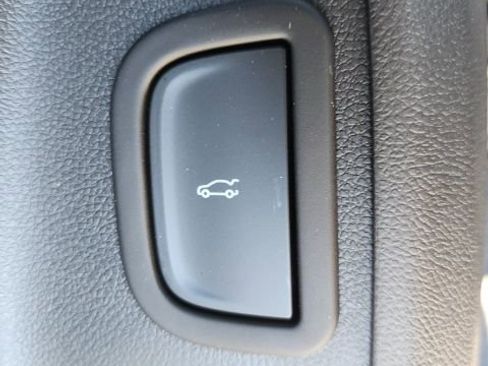 New 2026 Chevrolet Traverse LT w/ Driver Confidence Package image 23