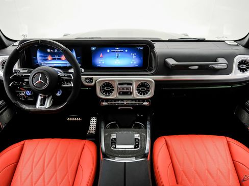 Used 2027 Mercedes-Benz G 63 AMG 4MATIC image 36