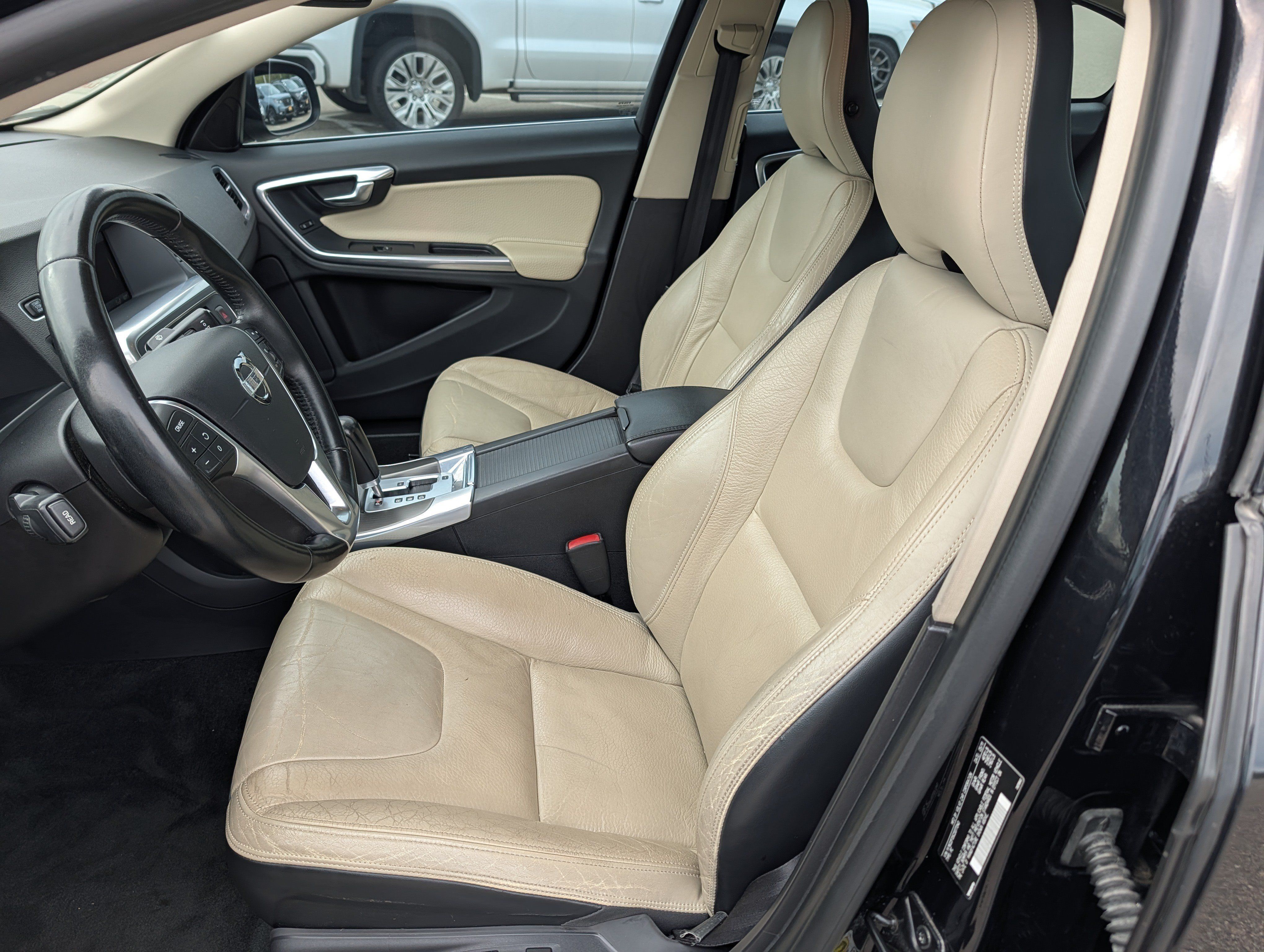 Used 2012 Volvo S60 T5 w/ Climate Pkg FWD image 19