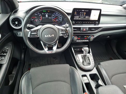 Used 2022 Kia Forte GT-Line w/ GT-Line Technology Package FWD image 11