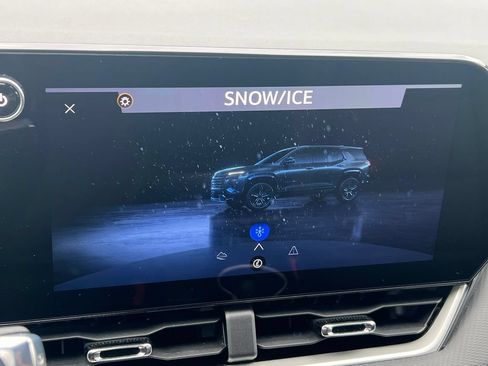 Used 2026 Chevrolet Equinox LT w/ Convenience Package II AWD/4WD image 33