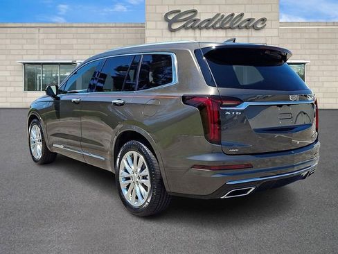 Used 2020 Cadillac XT6 Premium Luxury w/ Platinum Package AWD/4WD image 4