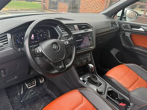 Used 2020 Volkswagen Tiguan SEL Premium R-Line image 31