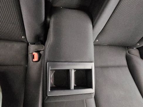 Used 2015 Toyota RAV4 XLE image 31