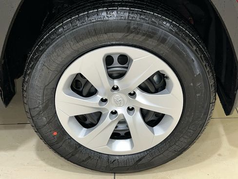 New 2025 Toyota RAV4 LE image 5