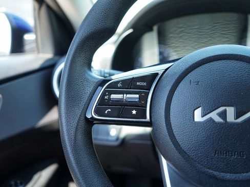 Used 2023 Kia Forte LXS FWD image 26