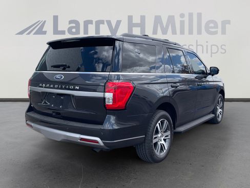 Used 2024 Ford Expedition XLT RWD image 5