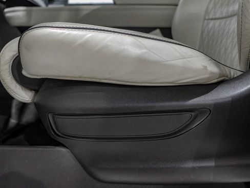 Used 2021 Lincoln Navigator L Black Label w/ Cargo Convenience Package image 31