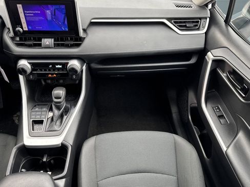 Used 2024 Toyota RAV4 LE image 29