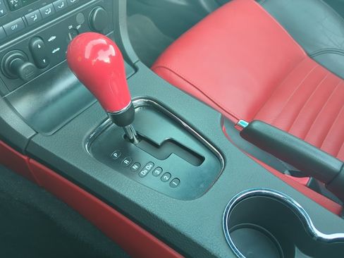 Used 2002 Ford Thunderbird image 18