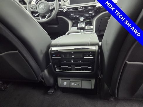 Used 2024 Acura MDX SH-AWD w/ Technology Package image 27