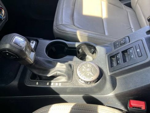 Used 2022 Ford Bronco 4-Door AWD/4WD image 17