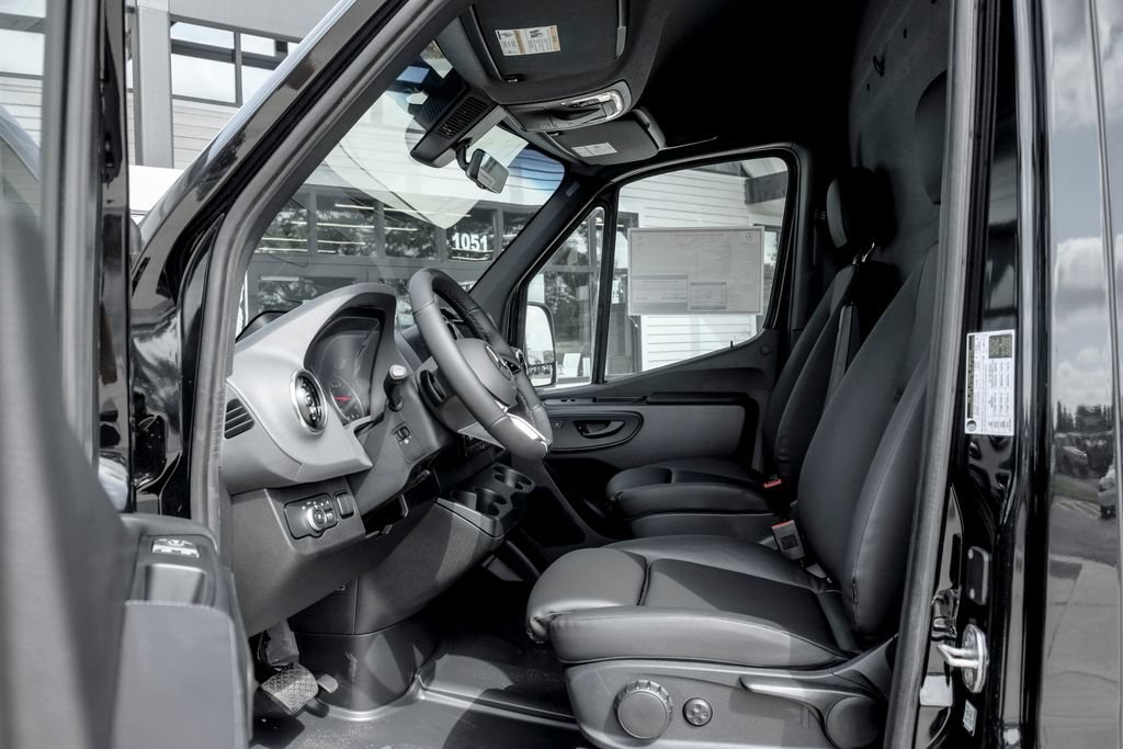 New 2026 Mercedes-Benz Sprinter 2500 image 12