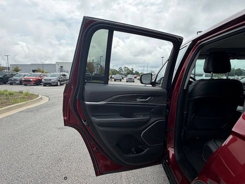 Used 2023 Jeep Grand Cherokee 4WD 4xe image 50