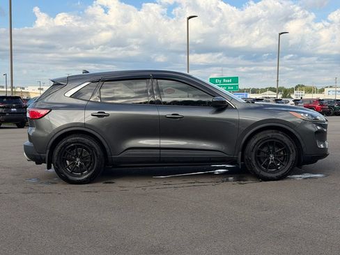Used 2020 Ford Escape SE FWD image 6