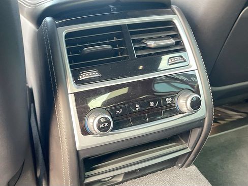 Used 2020 BMW 740i w/ M Sport Package RWD image 39