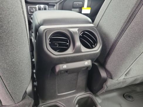 New 2026 Jeep Gladiator Sport image 11