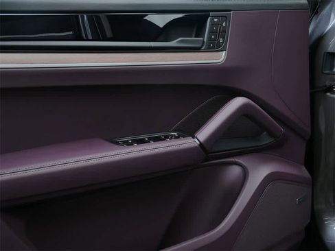 New 2026 Porsche Cayenne S image 11