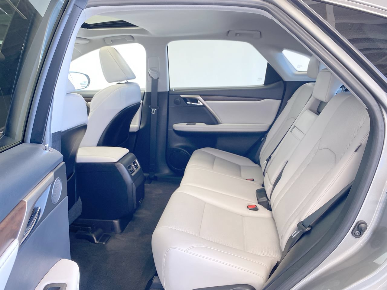 Used 2022 Lexus RX 350 FWD w/ Premium Package image 32