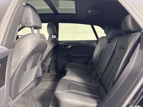 Used 2019 Audi Q8 Premium w/ Convenience Package AWD/4WD image 23