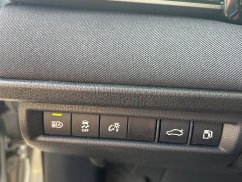 Used 2025 Toyota Camry LE FWD image 10