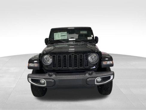 New 2025 Jeep Gladiator Sport image 13