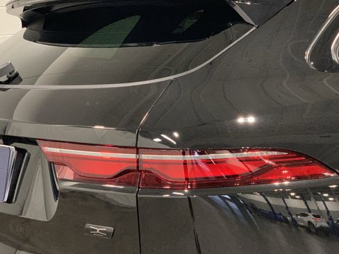 New 2026 Jaguar F-PACE R-Dynamic S image 18