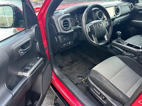 Used 2023 Toyota Tacoma TRD Off-Road AWD/4WD image 12