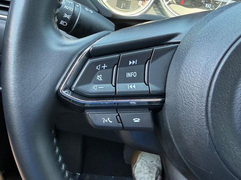 Used 2025 MAZDA CX-5 AWD 2.5 S w/ Select Package image 17