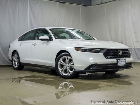 Used 2023 Honda Accord LX image 2