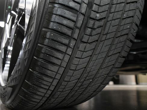 Used 2024 Hyundai Kona Limited image 70