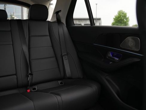 Certified 2026 Mercedes-Benz GLE 350 4MATIC image 36