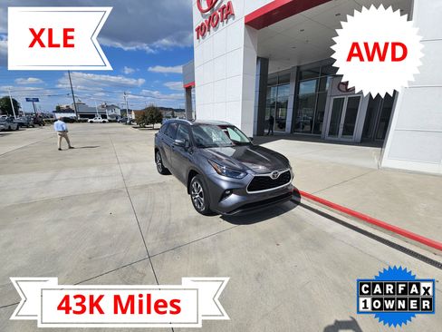 Used 2022 Toyota Highlander XLE image 1