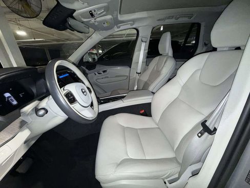 Used 2023 Volvo XC90 T8 Plus w/ Protection Package Premier AWD/4WD image 7