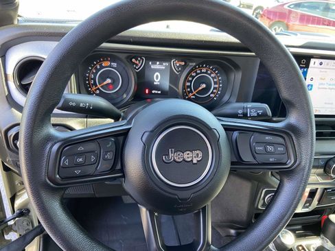 Used 2025 Jeep Wrangler Sport image 10