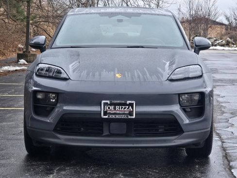 Used 2025 Porsche Macan Electric image 10