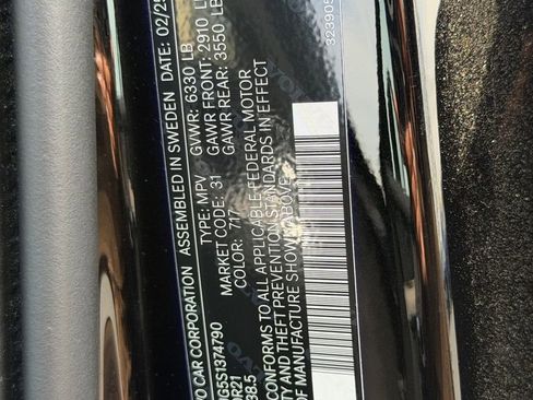 Certified 2025 Volvo XC90 T8 Ultra w/ Protection Package Premier image 38