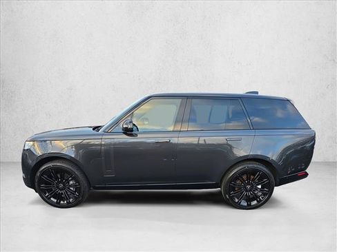 New 2025 Land Rover Range Rover SE image 8