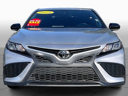 Used 2024 Toyota Camry SE w/ Convenience Package FWD image 4